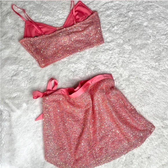 Pink sequin co-ord set - perfect for a party or festival - Picture 4 of 5